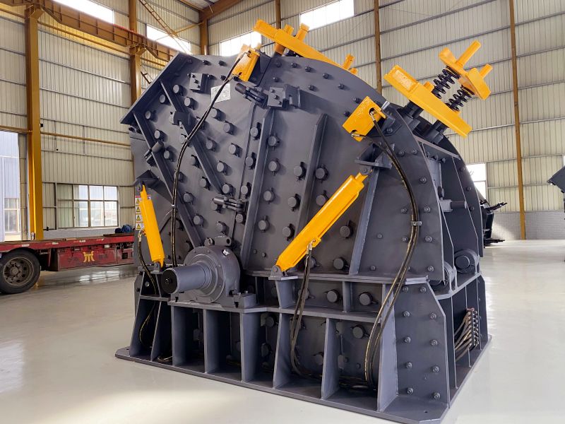 反擊式破碎機(jī)