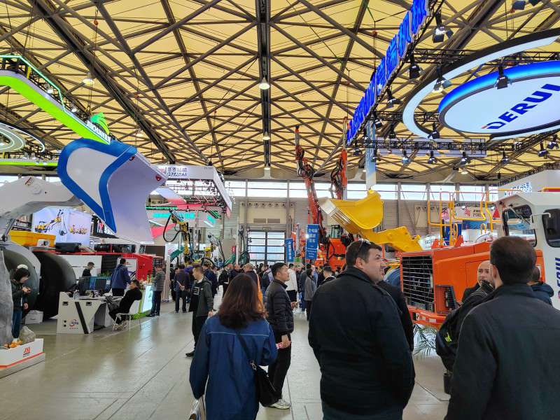 菲尼克斯礦山設(shè)備榮耀參展2025莫斯科國(guó)際礦業(yè)機(jī)械展覽會(huì)，攜手共創(chuàng)未來(lái)